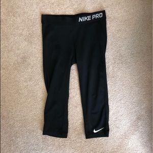 Girls Nike Capris